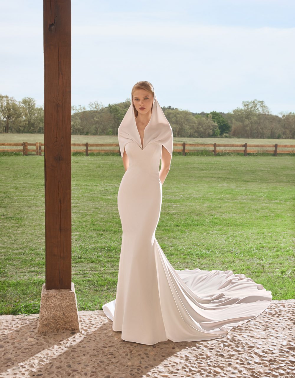 Virginie Sample Sale Gowns